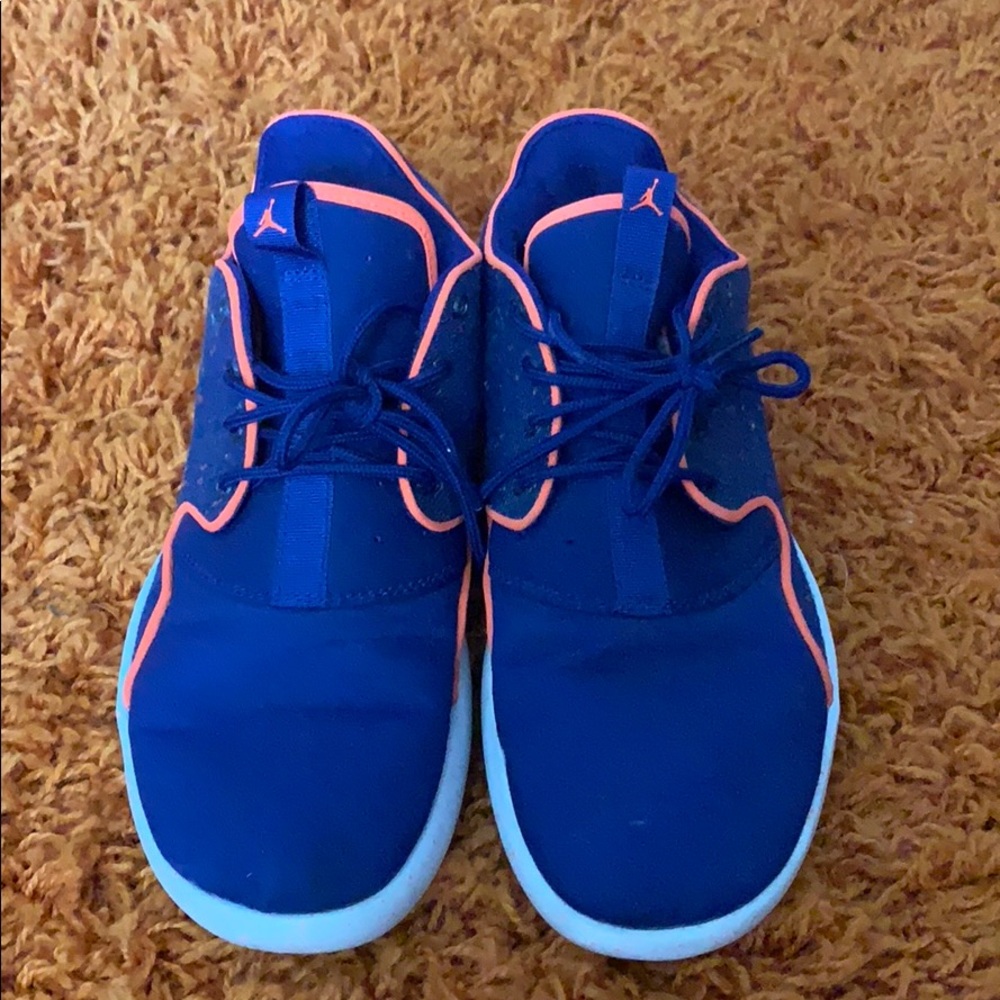 Jordan Eclipse purple and orange size 7y